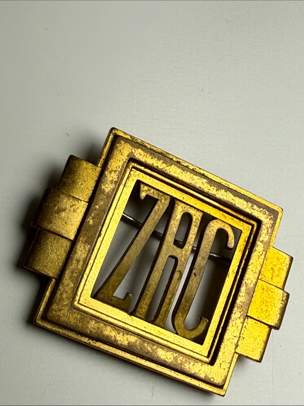 Antique ZAC Gold Tone Monogram Brooch art deco circa 1920’s brass distressed - Picture 1 of 10